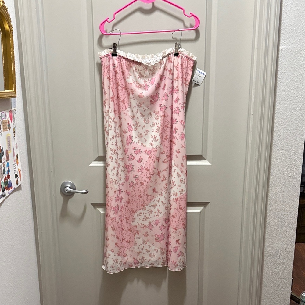 Olive & Oak Pink and Cream Floral Lace-Trim Skirt
